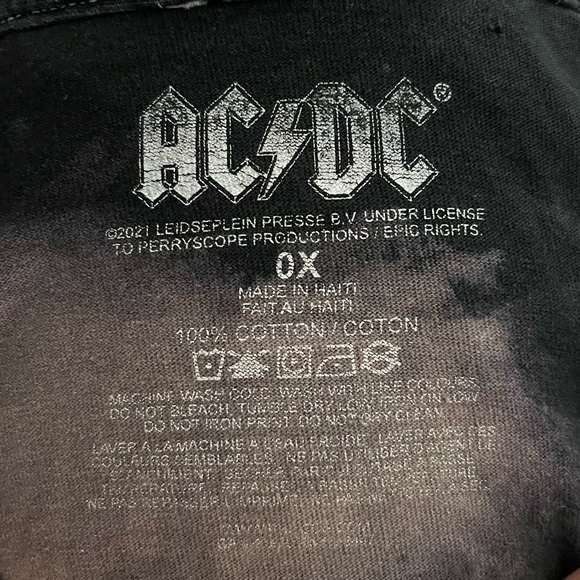 AC/DC Back in Black T-Shirt 0X Bleach Dye - Picture 4 of 4